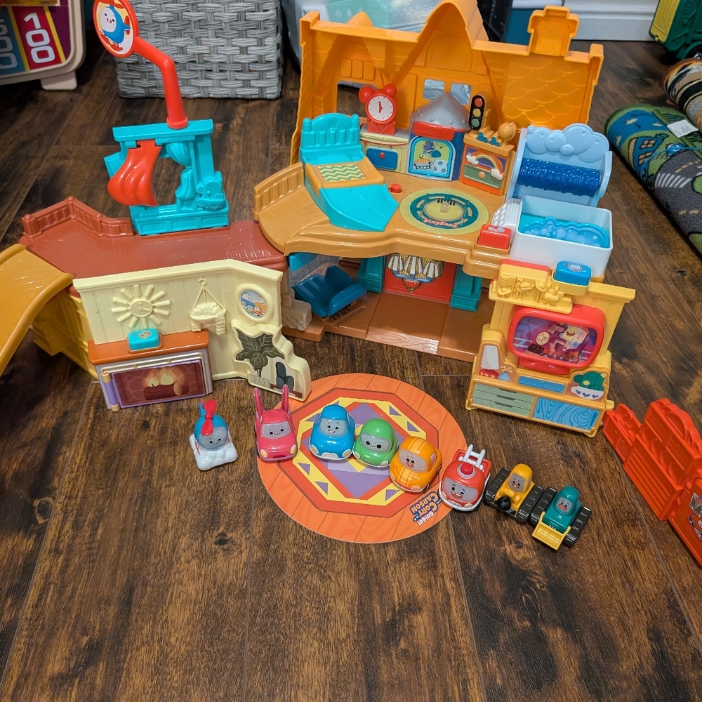 VTech Go! Go! Cory Carson Stay and Play Home